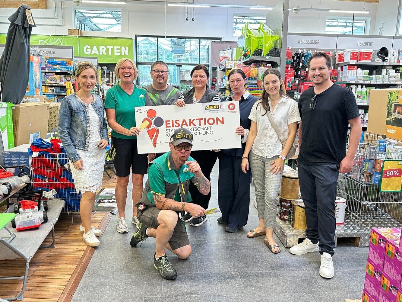 Eis-Aktion im Lagerhaus Lichtenberg